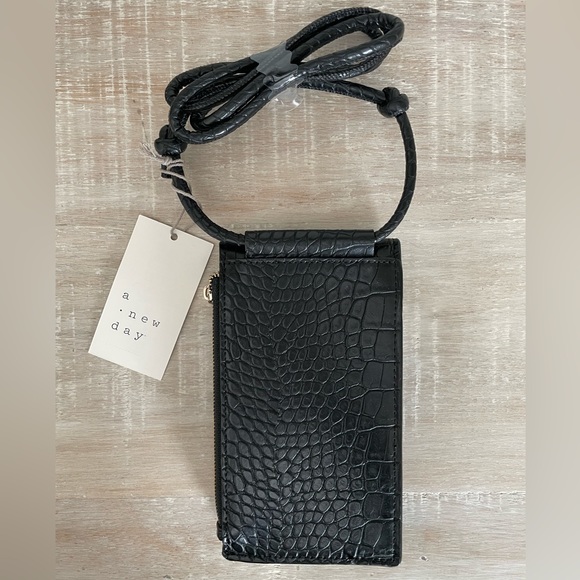 A New Day Cell Phone Purse Wallet Crossbody - Picture 3 of 4